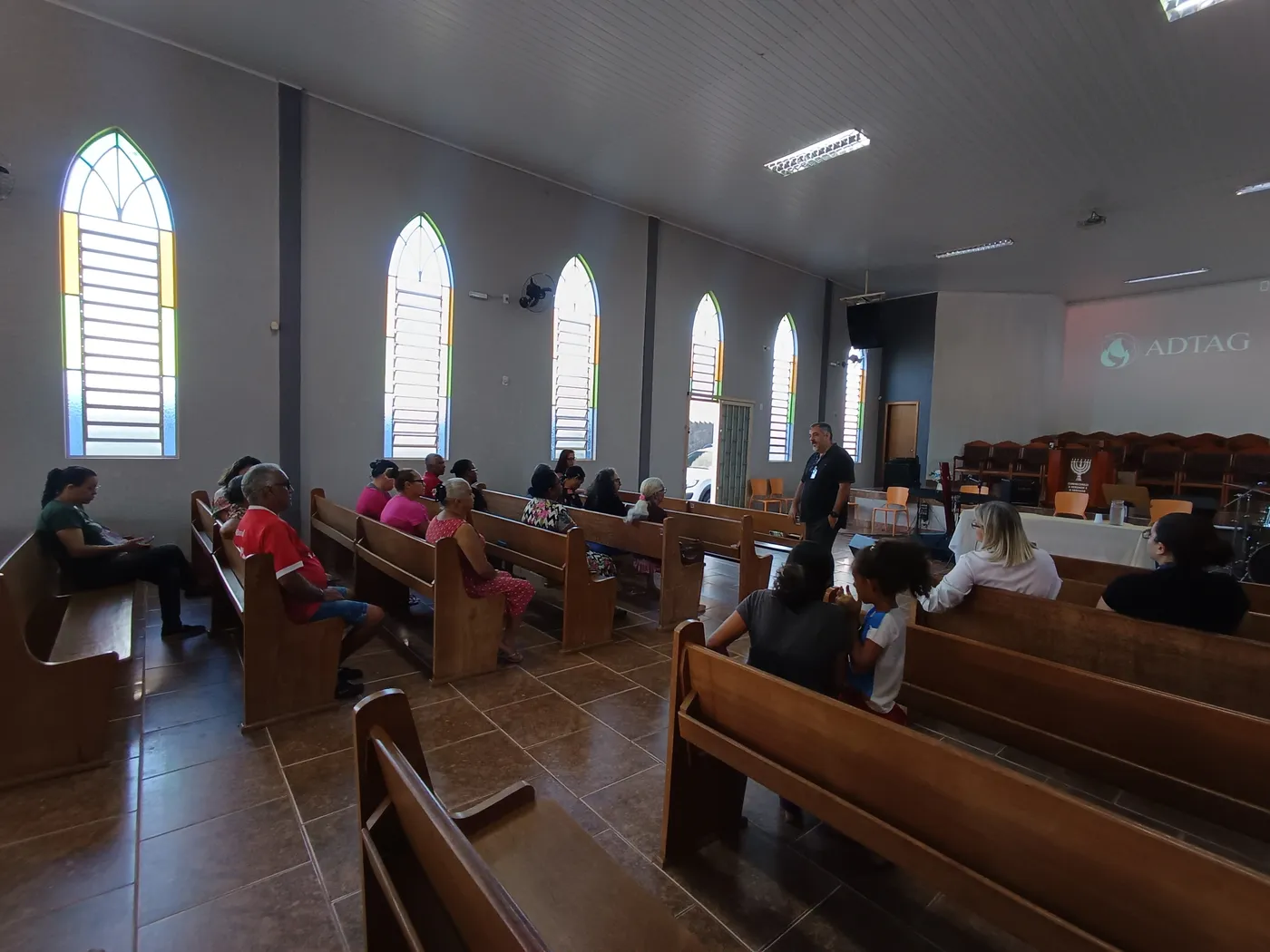 Ação na igreja do Pastor Jonas