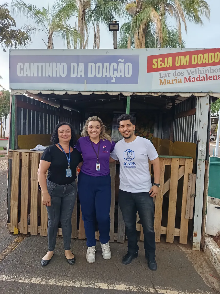 Ação no Lar dos Velhinhos Maria Madalena