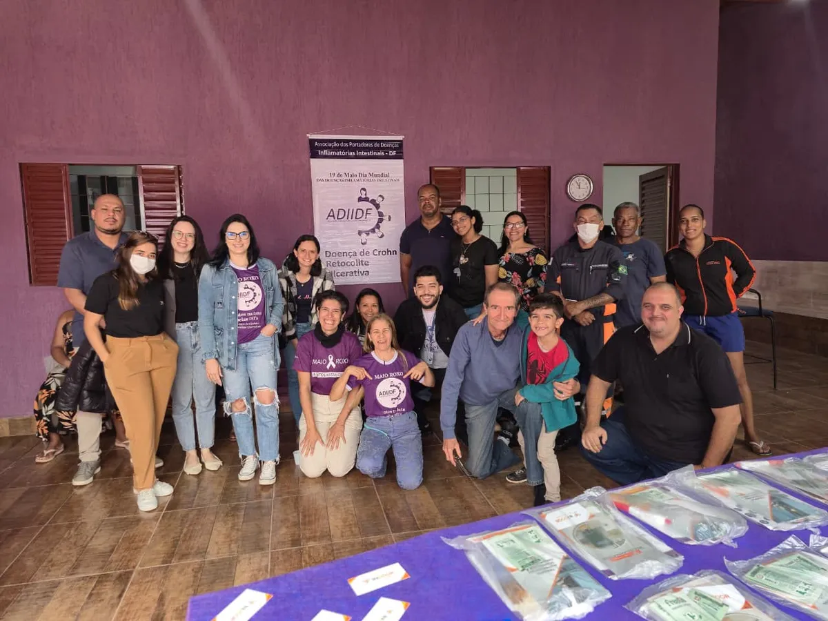 Equipe e voluntários ICAPE em ação social